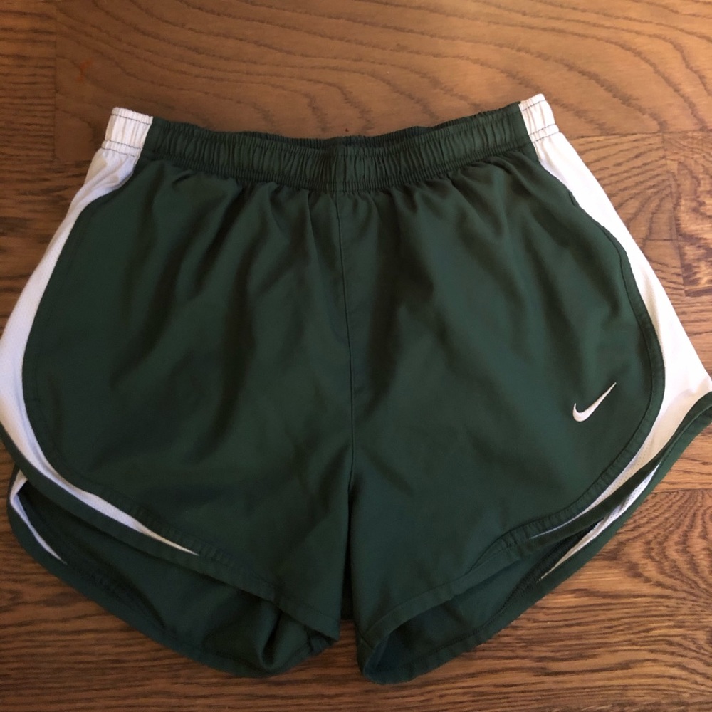 Women’s Brand New Nike Shorts, Medium